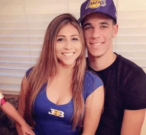 乐福样貌变化,乐福年轻时外貌