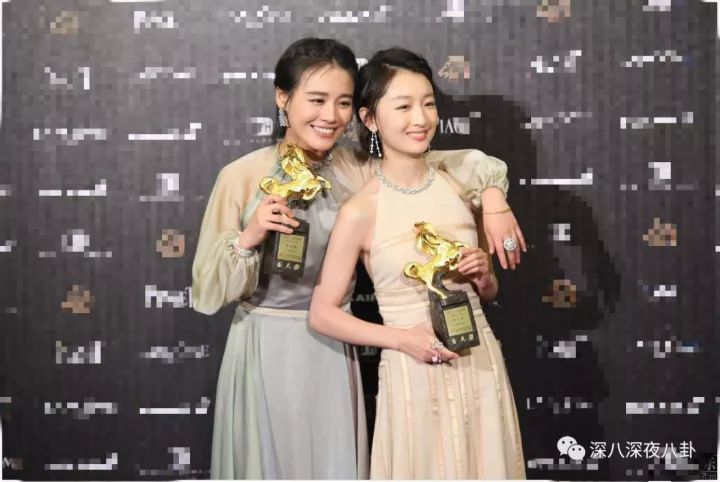 贵圈时刻是个暗流涌动的比拼场，比颜值，比衣品，比演技，比关系