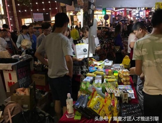 小吃摊挣钱吗,小吃摊赚钱吗