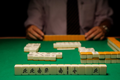 昨晚打麻将输得很惨怎么办,昨晚打麻将输了一千多