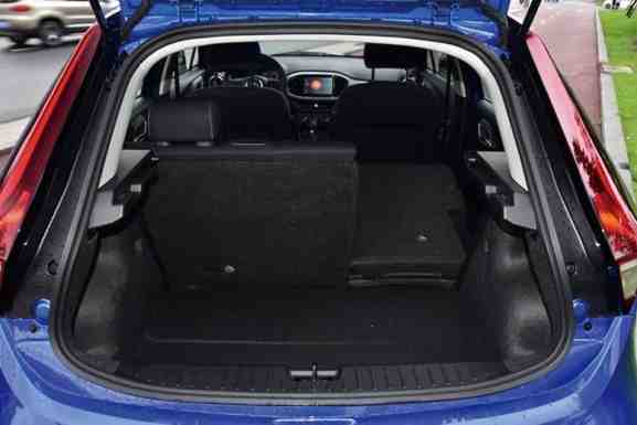 老车主看完领克03新款,mg3用车感受