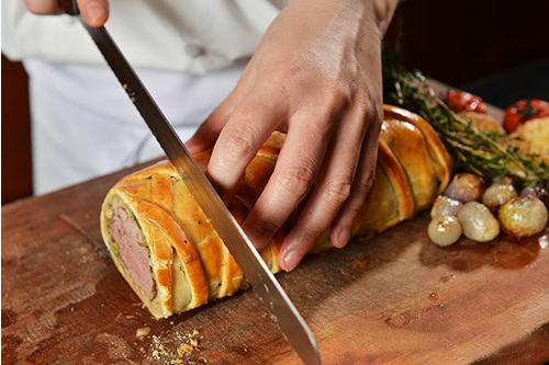 点餐不如自给自足！给大家介绍下这是我讨好女朋友的惠灵顿牛排