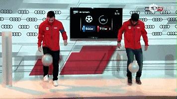 如何掌握打羽毛球的技巧,打羽毛球好胜心强