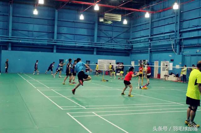 羽毛球双打十大必备经验,老司机讲述羽毛球双打配合