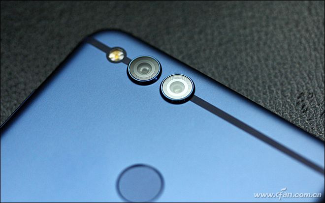 全面屏大卖,荣耀畅玩7x的优缺点