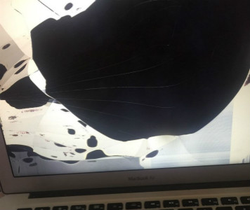 macbookair屏幕裂一点可以售后吗,macbookair屏幕坏了外接显示器