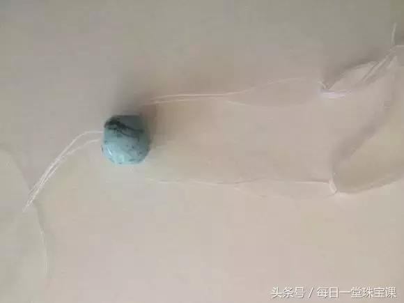 手串突然断了有讲究吗,手串珠子容易磨断绳子要怎样防止