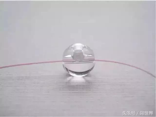 手串没有弹绳断了怎么再串起来,手串盘着突然断了在哪里重新穿