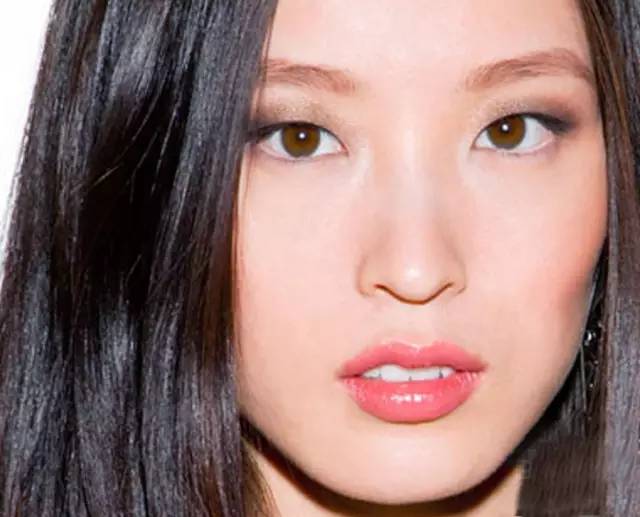 零基础新手一学就会的眼影画法,你看过最实用的眼影画法