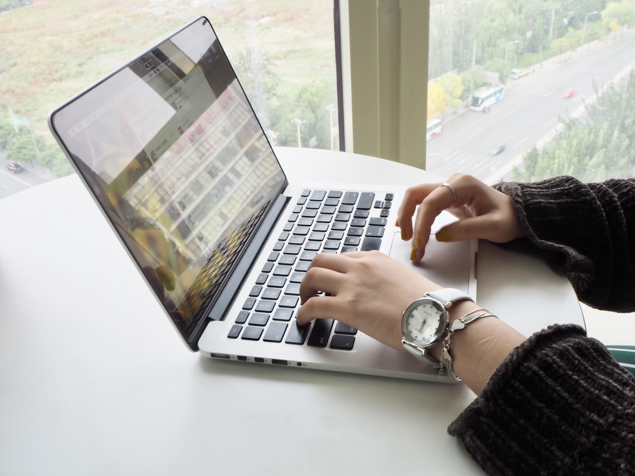 瑞士轻奢腕表 (瑞士高级腕表)