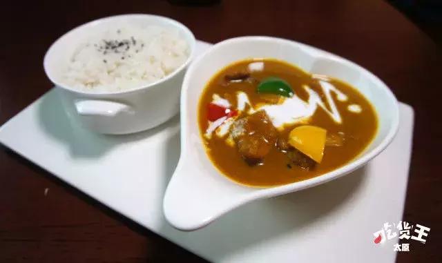 藏在万国MOMA里的秘密花园，不仅仅是一家颜值爆表的西餐厅！