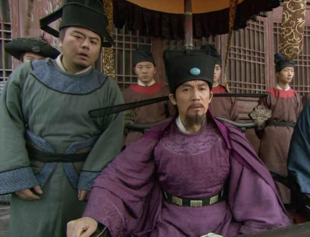 此人武功不在林冲之下，水浒排行榜没有他，身上或藏北宋灭亡秘密