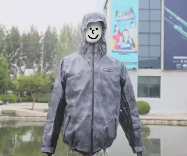 90元的冲锋衣怎么样,为什么淘宝的冲锋衣比实体店便宜