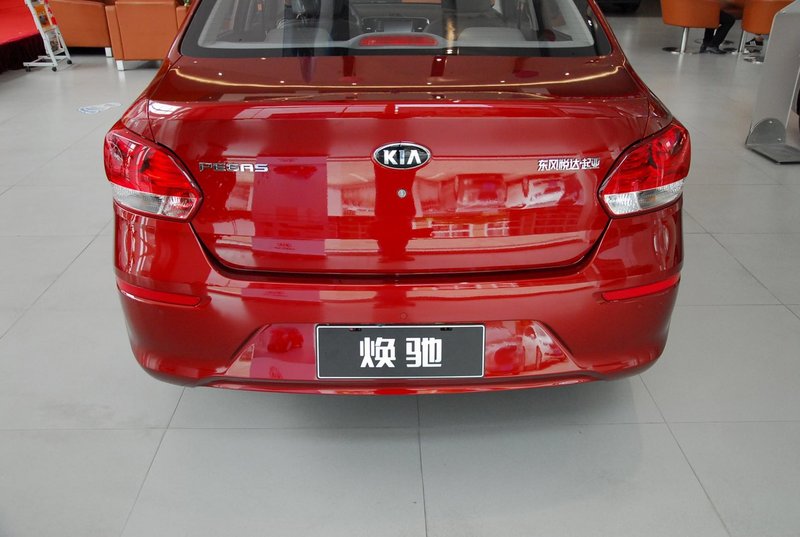 最便宜家用代步车起亚焕驰,6万自动挡性价比最高起亚焕驰