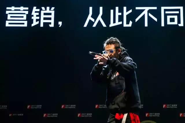 火遍今夏的《嘻哈》又登上了营销界的奥斯卡？！