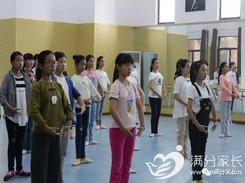 荒废了十几年的赫赫有名贵族学校,除了一中二中还有什么学校