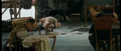 最可怕的是人们正大光明的做着罪恶的事情,却不以为耻《狗镇》