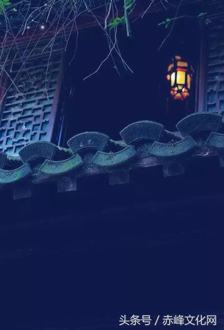 枯草霜花白寒窗月影是什么意思,枯草霜花白寒窗月影新的意思