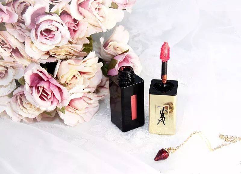 这十大鸡肋彩妆别说你还在用,10件化妆好物神器