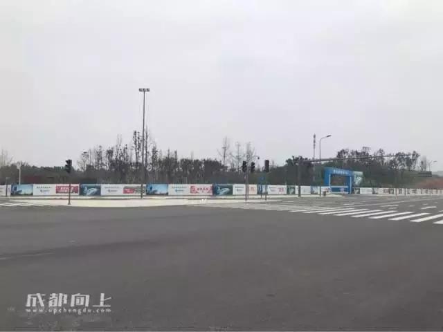 天府新区中央商务区天府里,成都天府广场附近收藏品