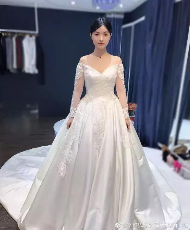 大码拖尾显瘦重工长袖婚纱,显瘦拖尾蛋糕裙