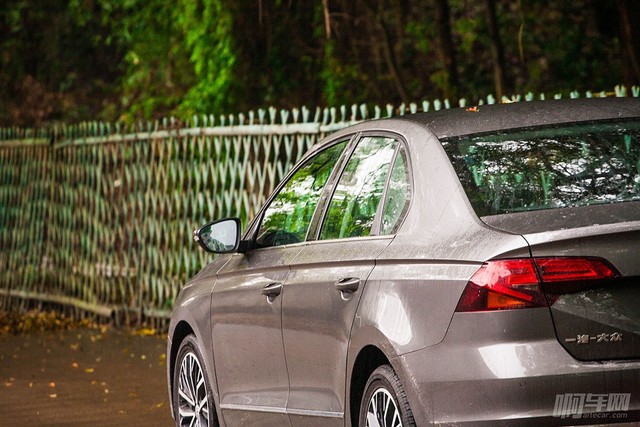 15年大众宝来值得入手吗,大众15年宝来手动挡能买吗