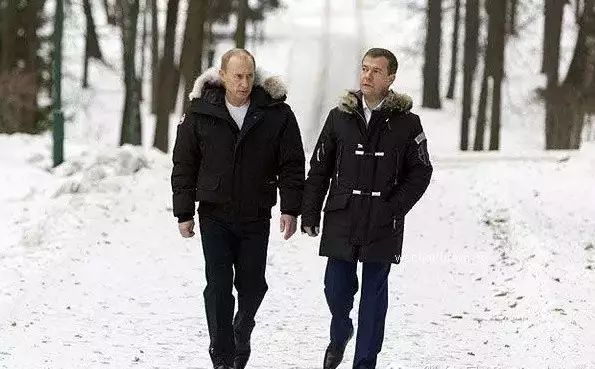 我怕冷但我更怕丑小时代,canadagoose羽绒服穿搭