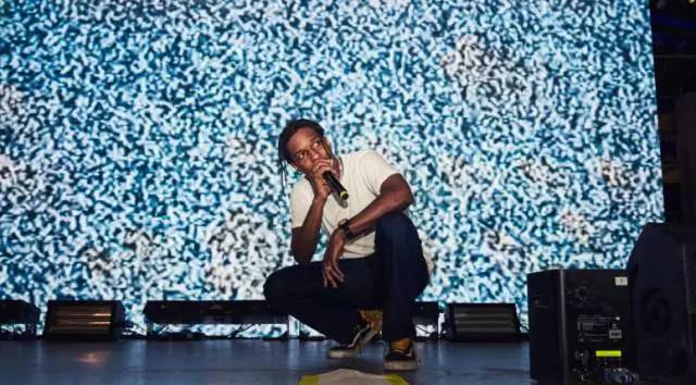 日潮新晋潮牌,适合女生的小众潮牌国潮