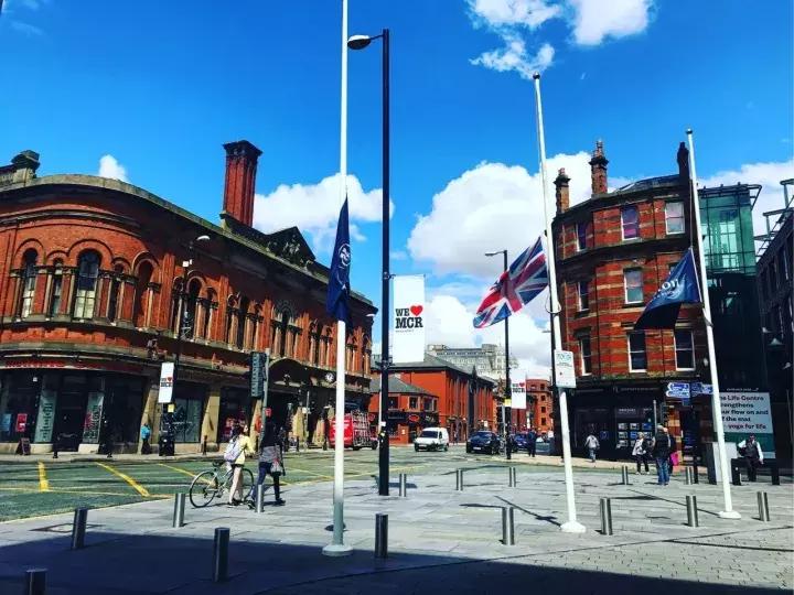 曼彻斯特原声无配乐,曼彻斯特曼联队歌