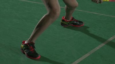 羽毛球双打封网,双打没有封网意识不会轮转怎么办