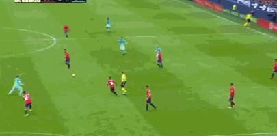 马拉多纳国足gif,马拉多纳过五人进球gif