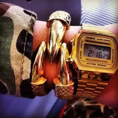 给自己送了一个不贵的手表,求推荐个便宜耐用的手表