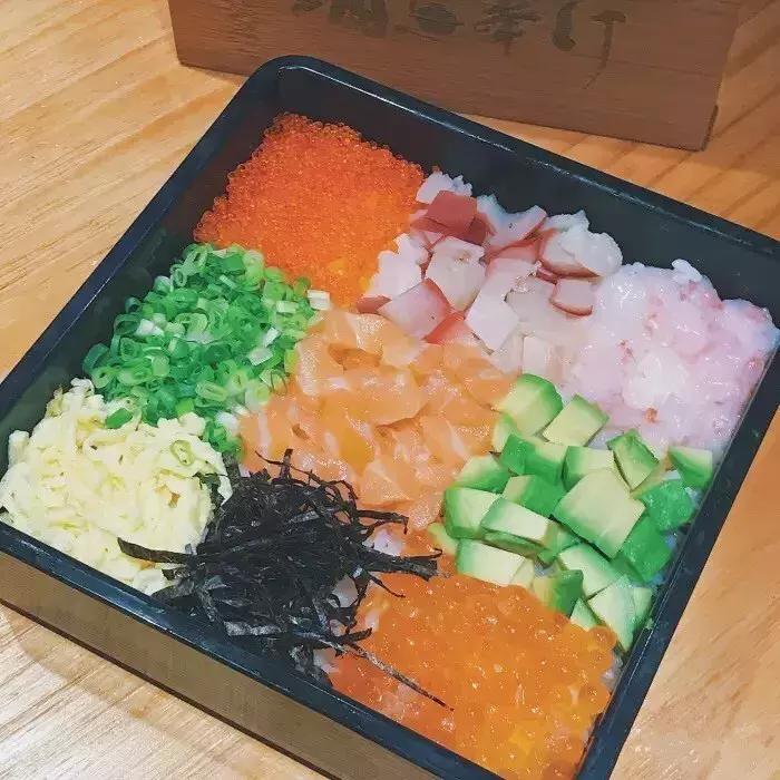 网红去武汉花潮日料店,湖北网红日料店