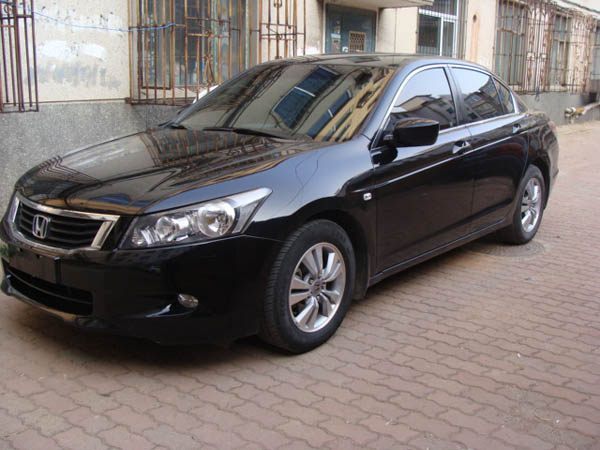 二手车奔驰车型大全价格30万左右,10多万买d级二手车推荐车型有哪些