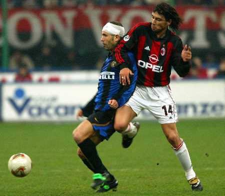 皇马巨星踢玻璃人,nba玻璃人巨星