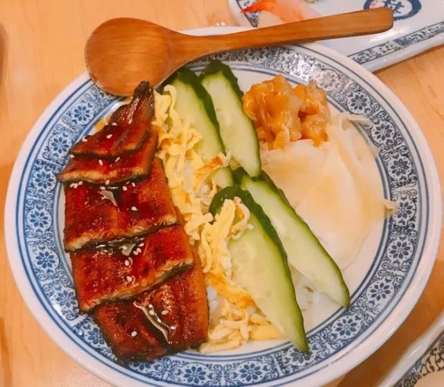 广州岗顶美食街,岗顶地铁口美食街