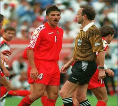 世界杯历史最佳进球马拉多纳,世界杯马拉多纳天使魔鬼