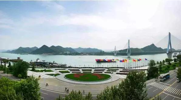 从白昼到黑夜，爱上宜昌的24小时