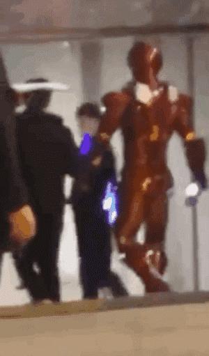 穿女装!花光存款!这样的爱豆你能接受吗?