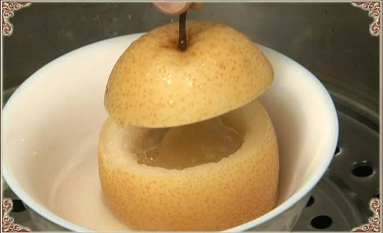 治疗儿童咳嗽的冰糖雪梨怎么做,咳嗽喝梨汤和川贝可以放冰糖吗