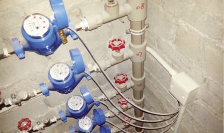 水表转得越快水费就越高么,水表校验是正常的为什么水费还高