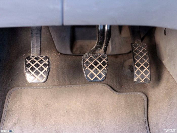 两万块钱能买到几年的高尔夫,两万多块钱买个二手车