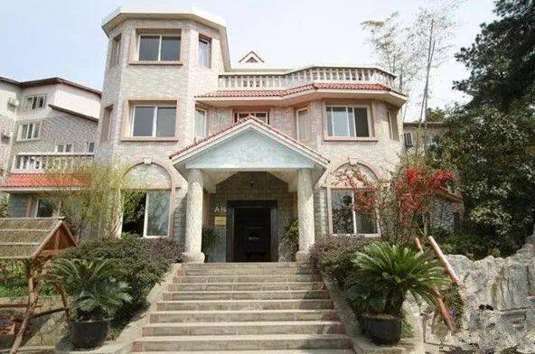 去重庆的第一件事,去重庆第一件事存放行李