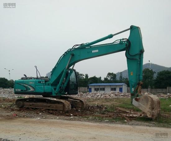 进口神钢sk200d挖掘机参数,神钢挖掘机sk200-8是什么年份