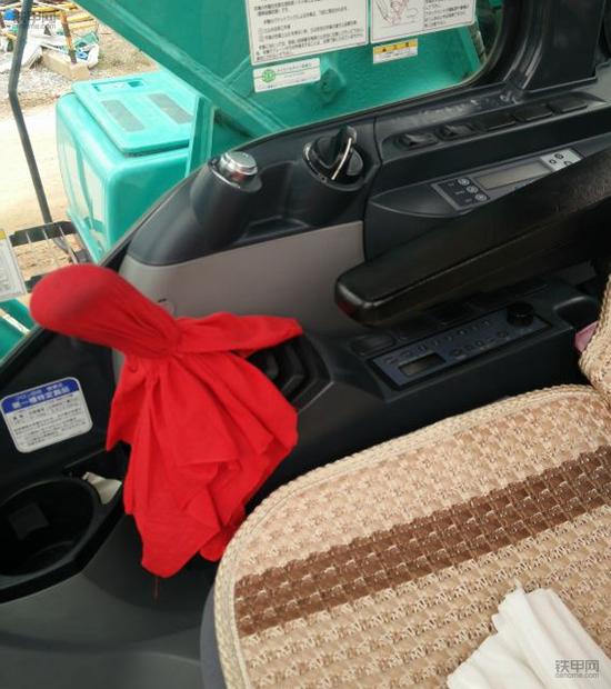 进口神钢sk200d挖掘机参数,神钢挖掘机sk200-8是什么年份