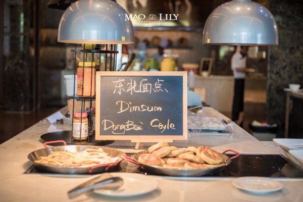 有独立泳池的度假酒店,这家酒店有12层楼