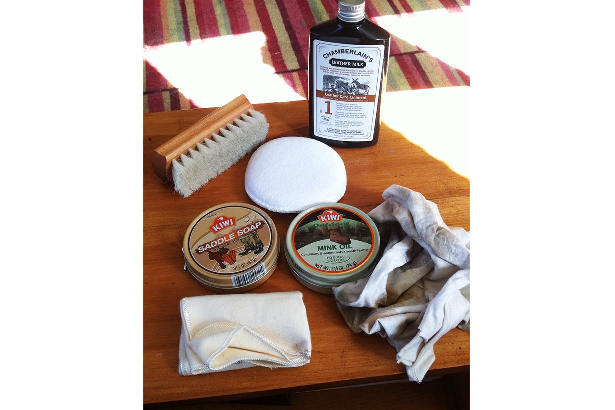 反绒皮靴子怎么打理,靴子的保养小技巧图解