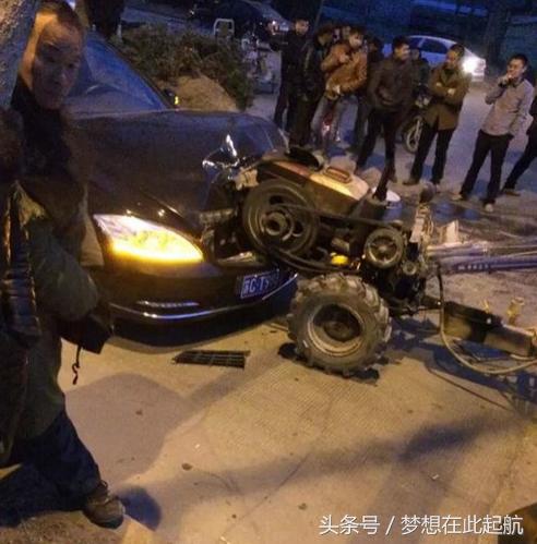 头发弯了不要紧，熨一下就好了，太逗了