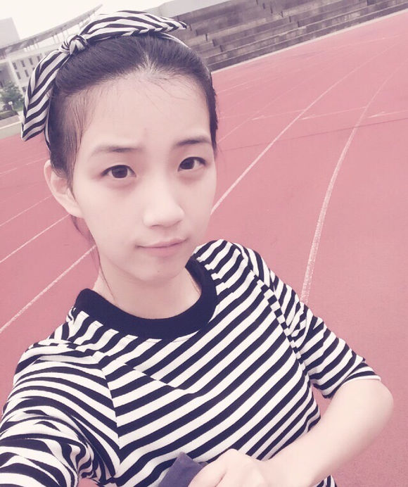 直眉细长的女人面相好吗,眉毛平直断尾的女孩