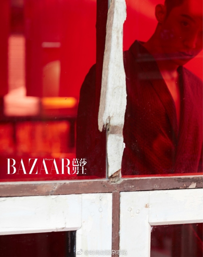 黄景瑜西装时尚芭莎晚宴,黄景瑜西装芭莎